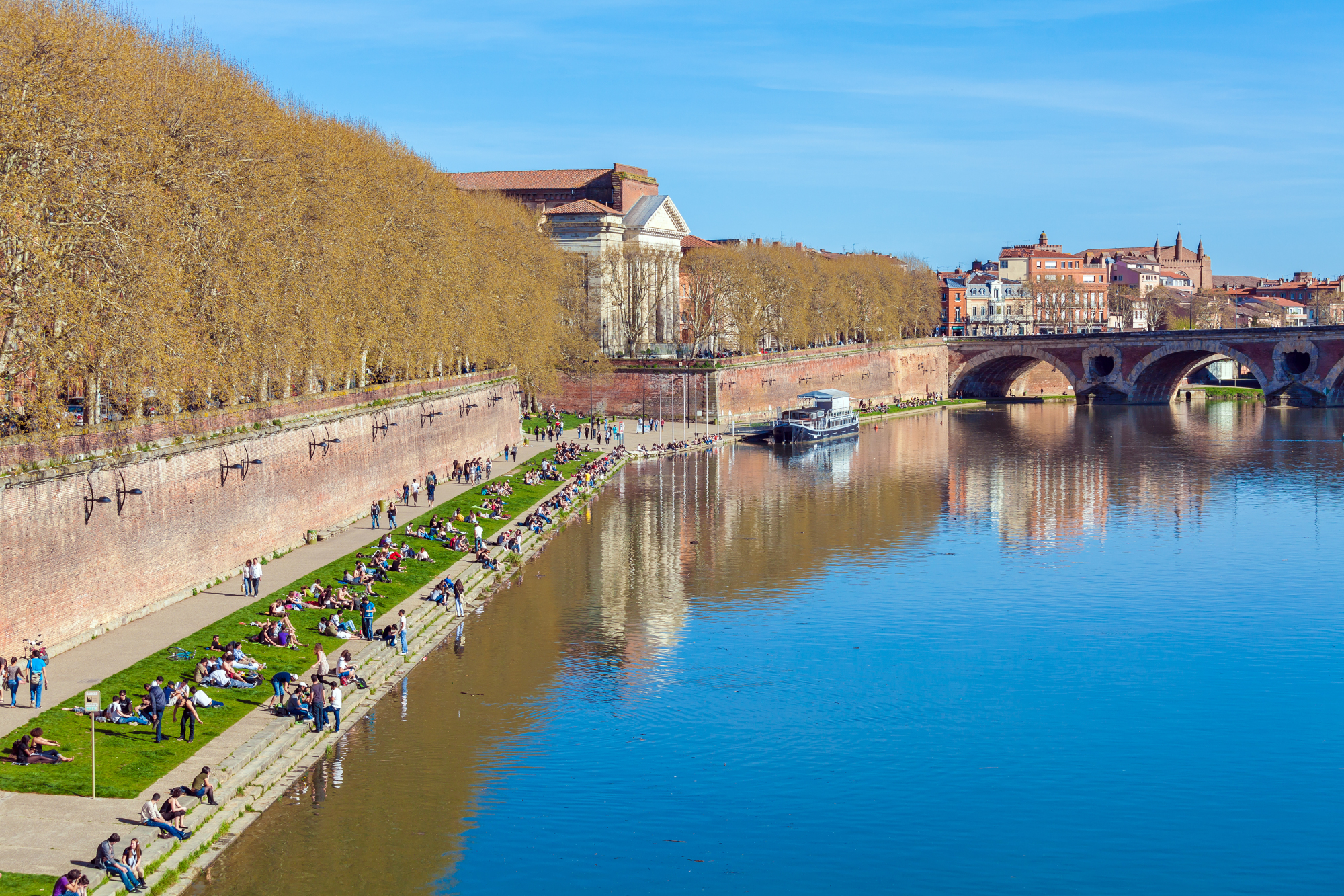 Le quai de la Daurade depuis le pont Saint-Pierre, à Toulouse