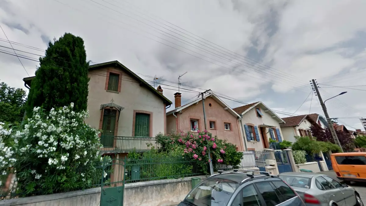 L’impasse Descouloubre à Toulouse Bonnefoy résolument résidentielle, composée de petites villas programme immobilier neuf Toulouse Bonnefoy- L’impasse Descouloubre résidentielle composée de petites maisons