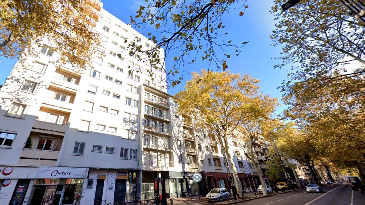 immobilier neuf toulouse Patte d’Oie - Un immeuble situé le long de l’avenue Étienne Billières