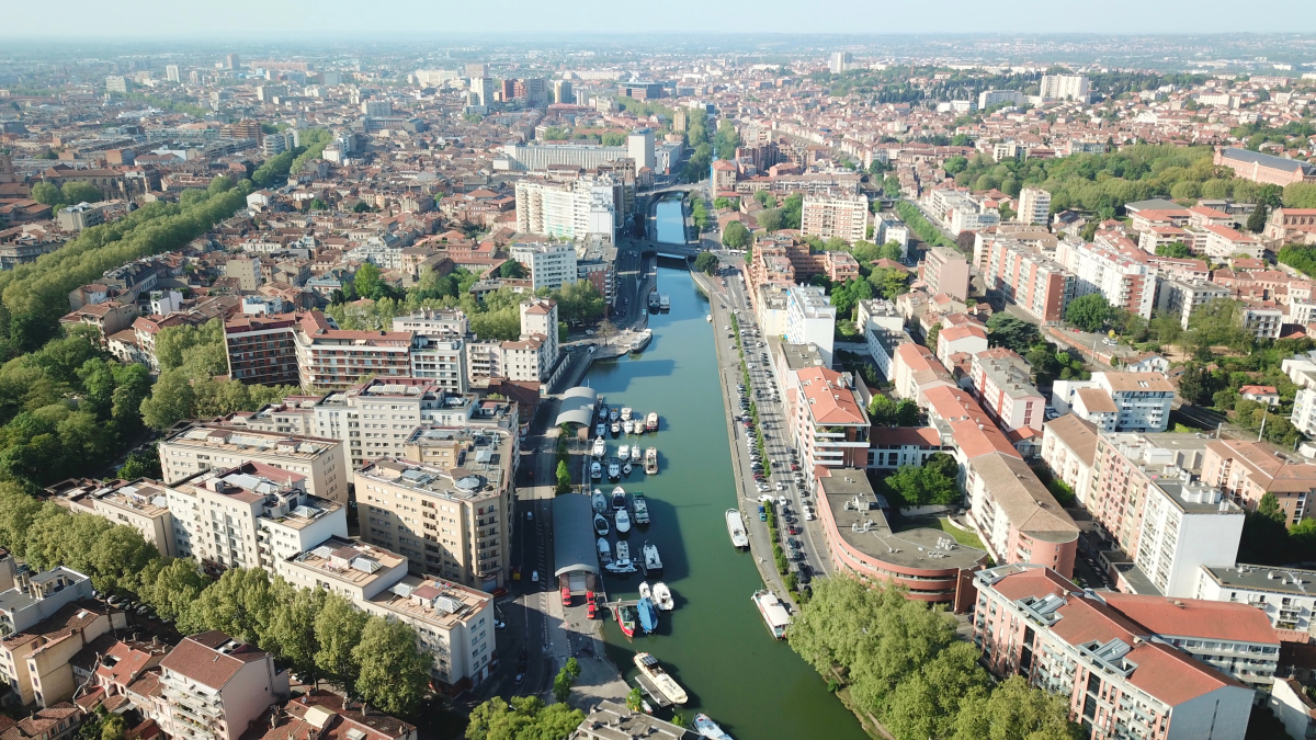 Rentabilité locative à Toulouse - Vue aérienne sur le port Saint-Sauveur