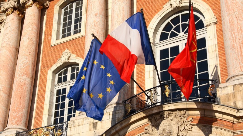 immobilier neuf toulouse - Les drapeaux de la mairie de Toulouse