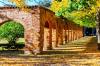 Toulouse Europe - Les arches en briques rouges de l'Université Toulouse I Capitole