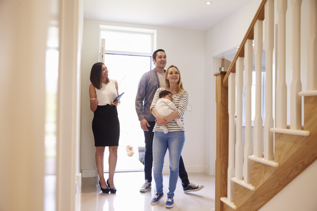 mettre en location appartement neuf - Visite d'une maison à louer pour une famille