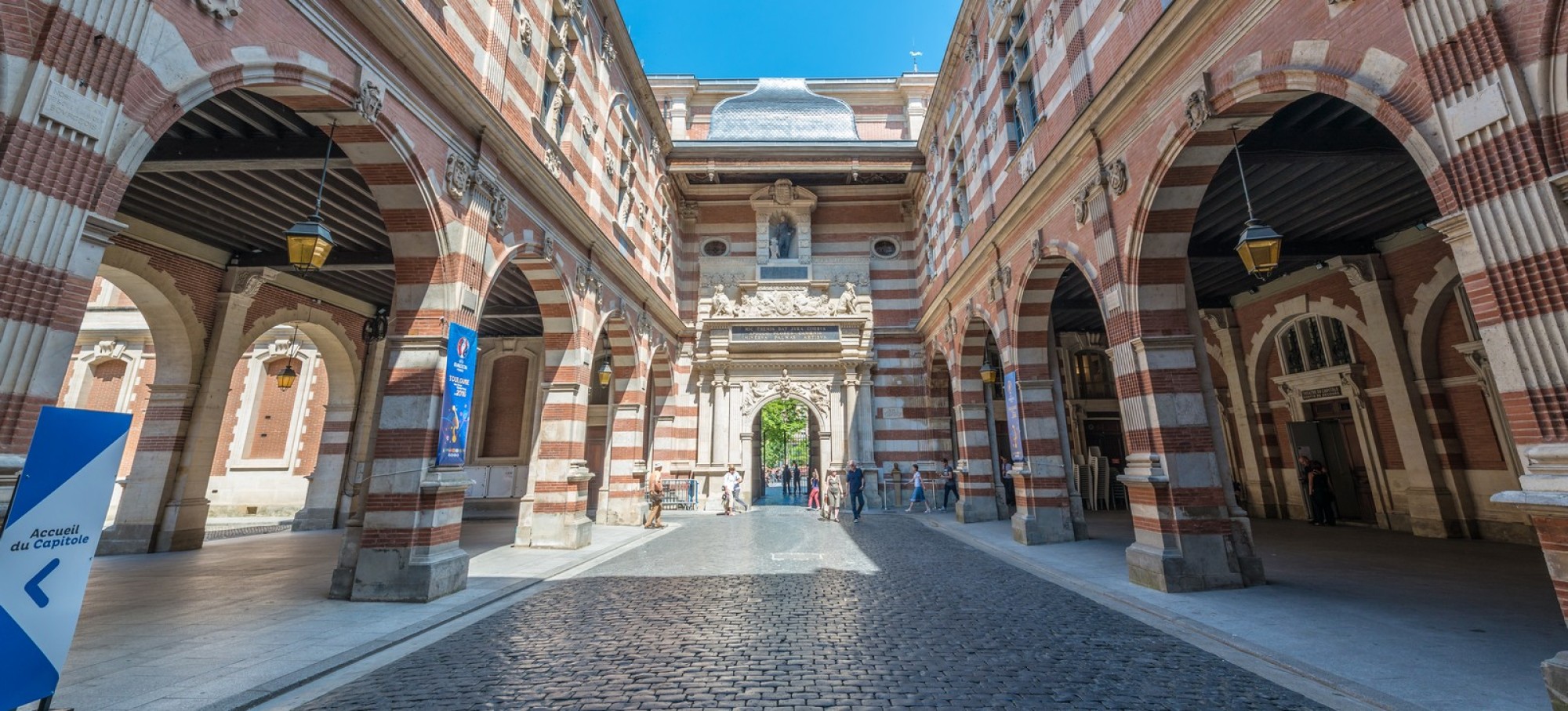 L'entrée du Capitole de Toulouse