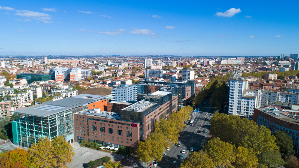 immobilier à Toulouse – le quartier Compans-Caffarelli à Toulouse vue du ciel