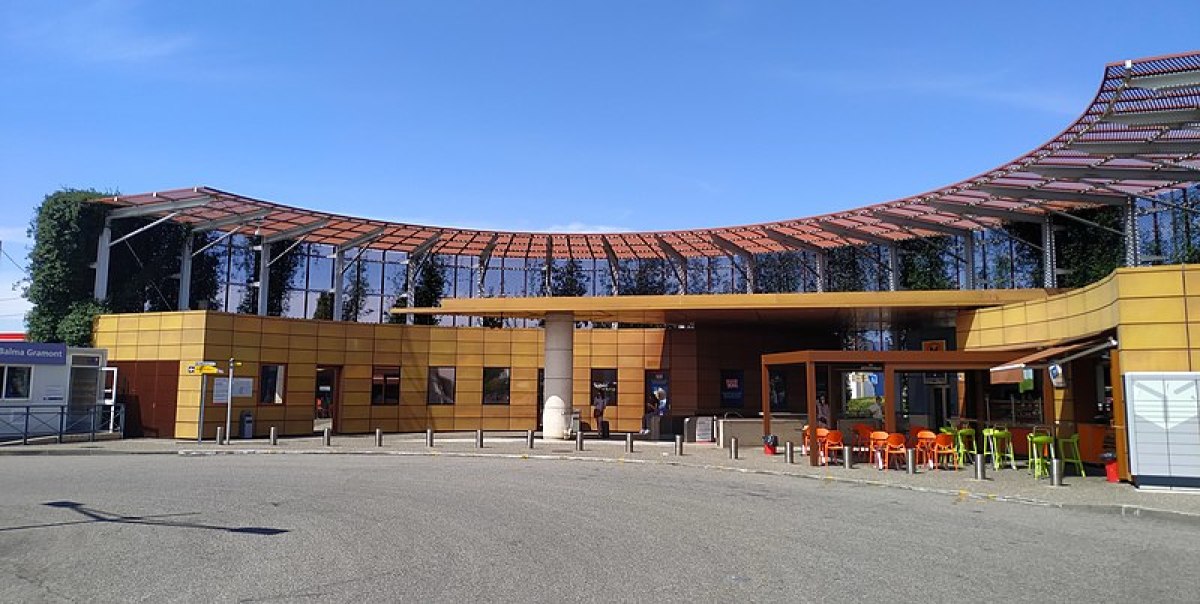 Campus Orange Balma - Vue sur le bâtiment du métro à Balma