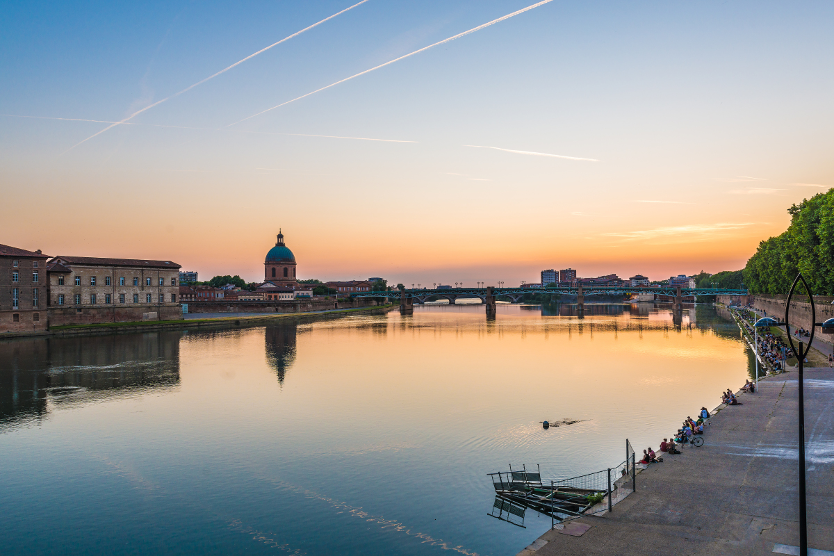 Prix immobilier par quartier Toulouse — vue de la Garonne, des quais de la Daurade et du dôme de La Grave