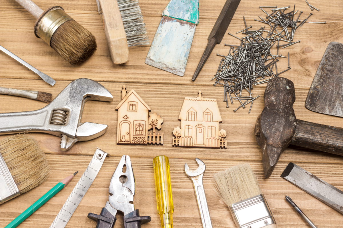 seul les travaux d'entretien et de réparation sont déductibles des outils divers posés sur une table