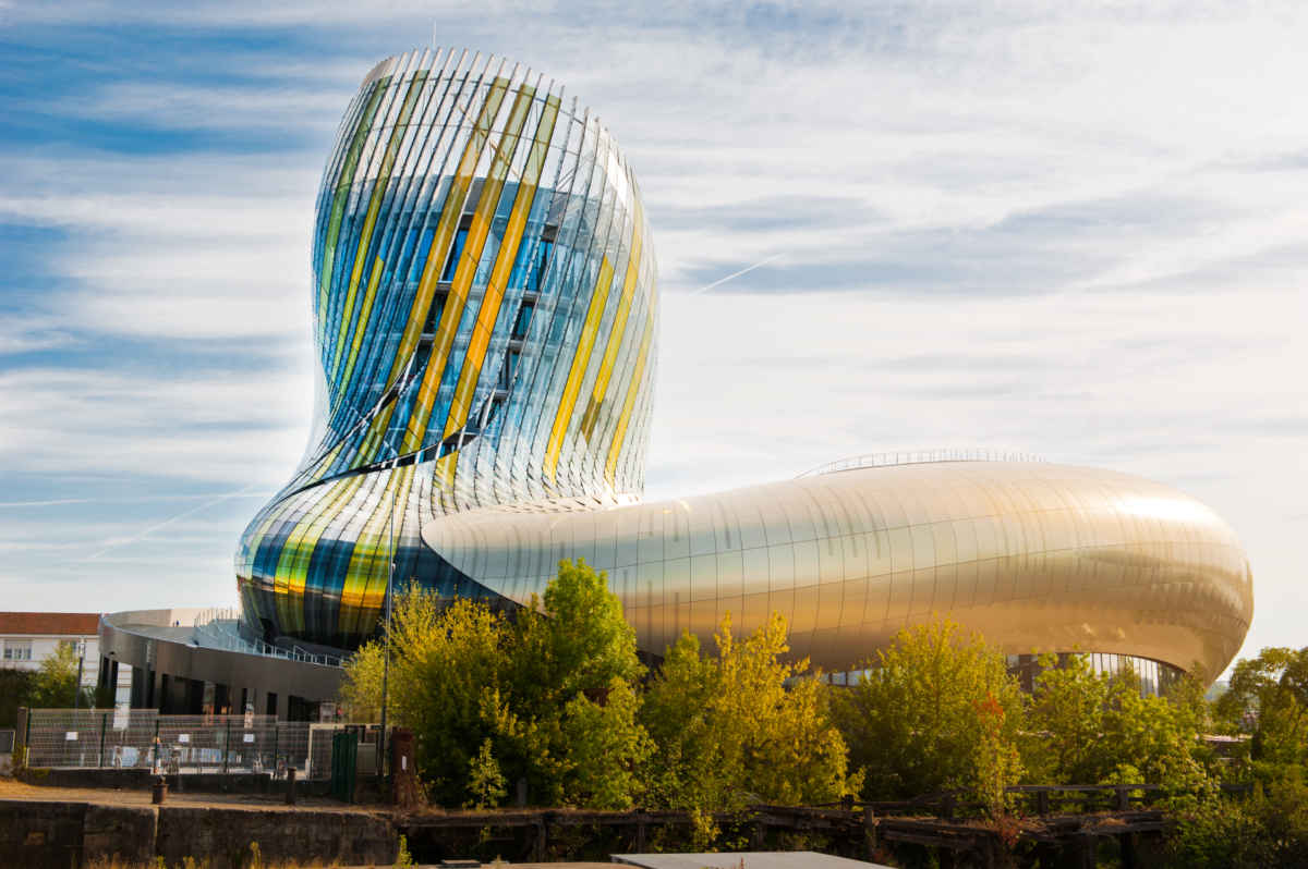 bâtiment remarquable de la cité du vin à Bordeaux