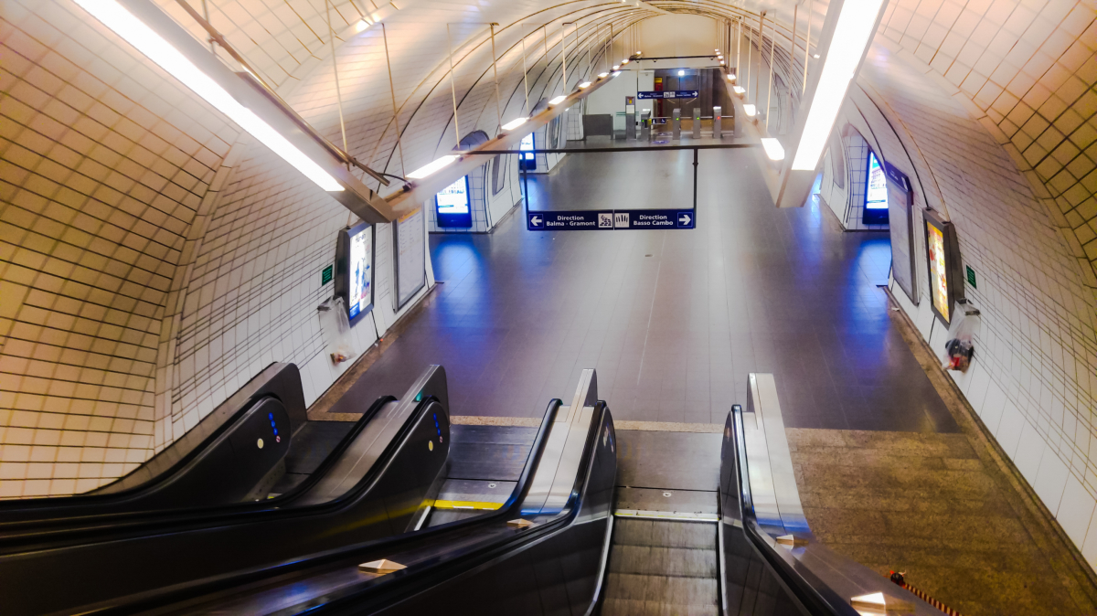 L’intérieur de la station de métro Capitole