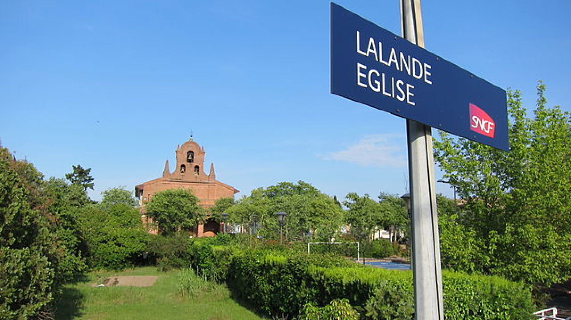 Panneau de signalisation dans le quartier de Lalande à Toulouse
