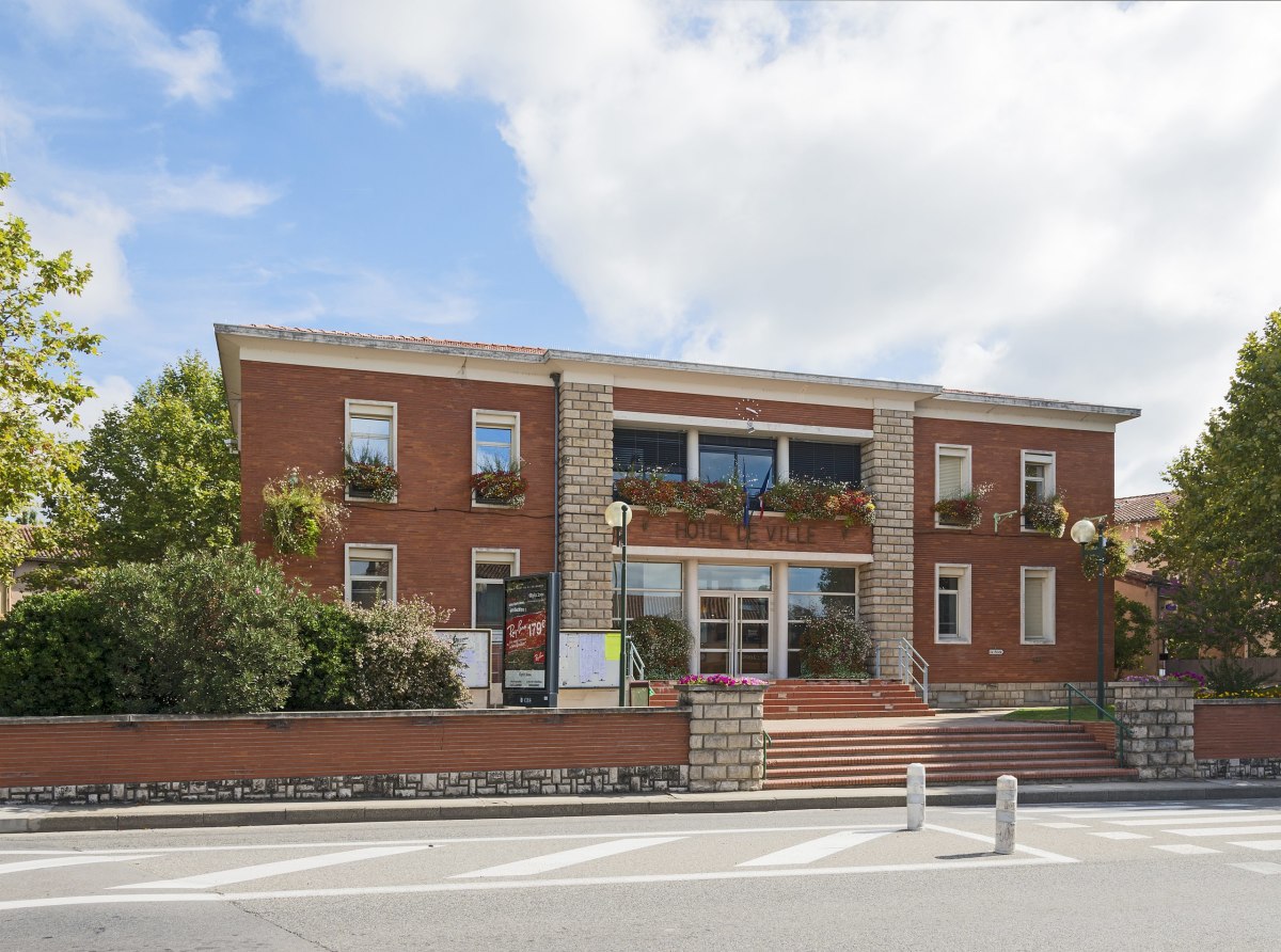 Loi Pinel Bruguières - vue sur la mairie de Bruguières, en Haute-Garonne