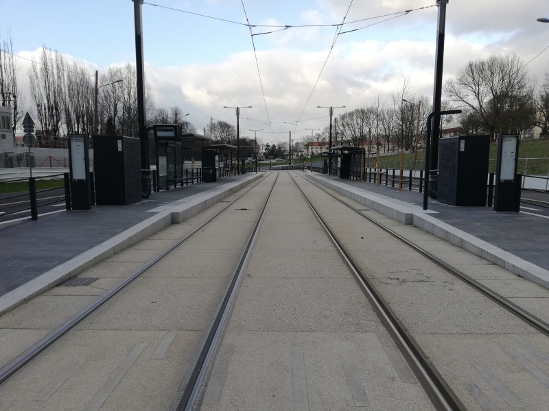 Olivier Klein ministre – La station de tramway de la mairie de Clichy-sous-Bois