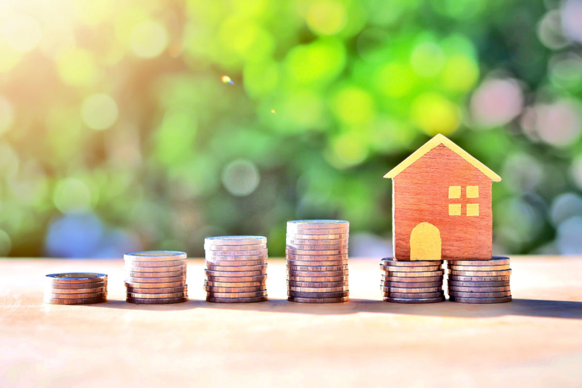 Frais achat immobilier neuf - Concept d’épargne immobilière