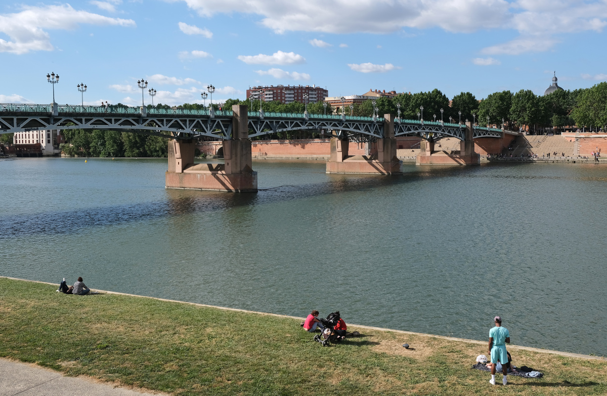 La Grave Toulouse – Vue sur le Pont Saint-Pierre