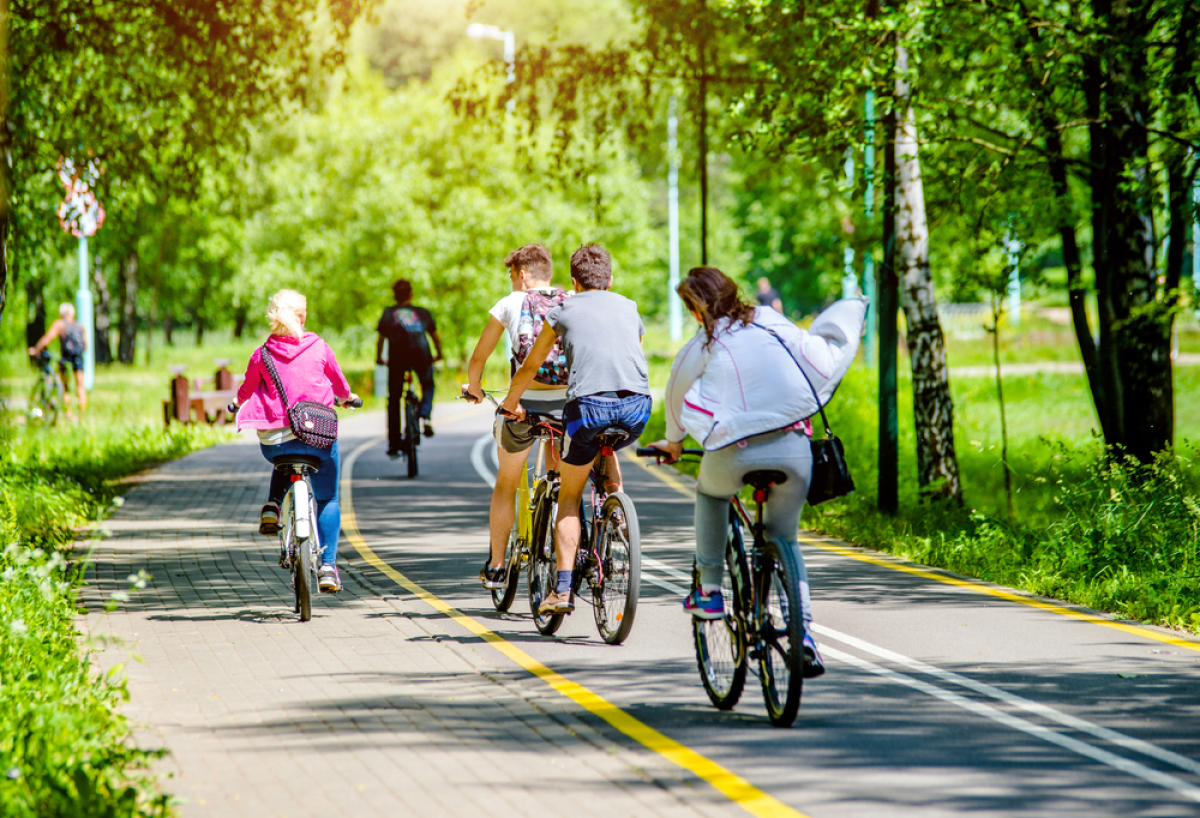 ZAC Balma-Gramont – un groupe de cyclistes sur une piste cyclable sécurisée
