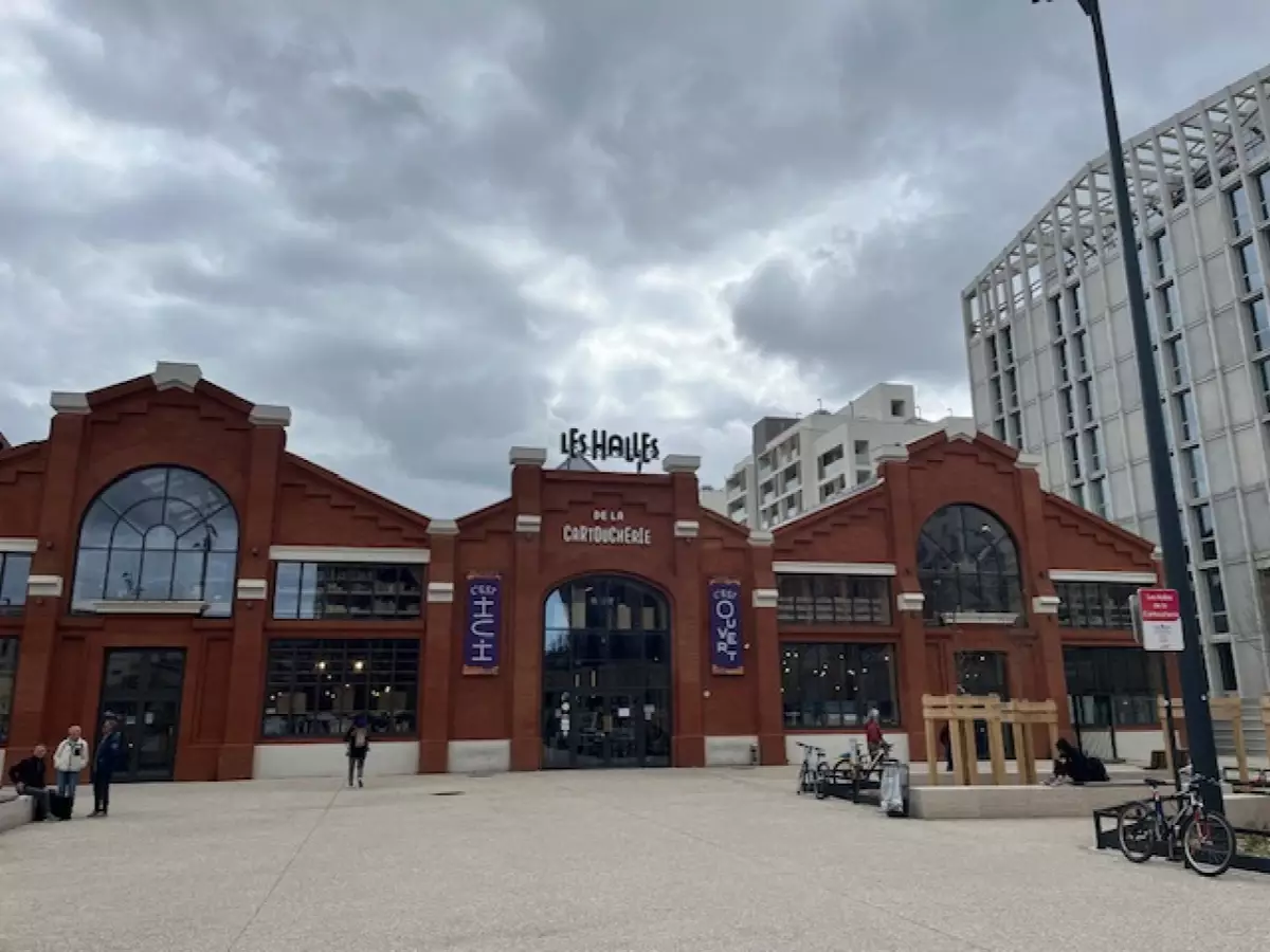 les halles de la Cartoucherie