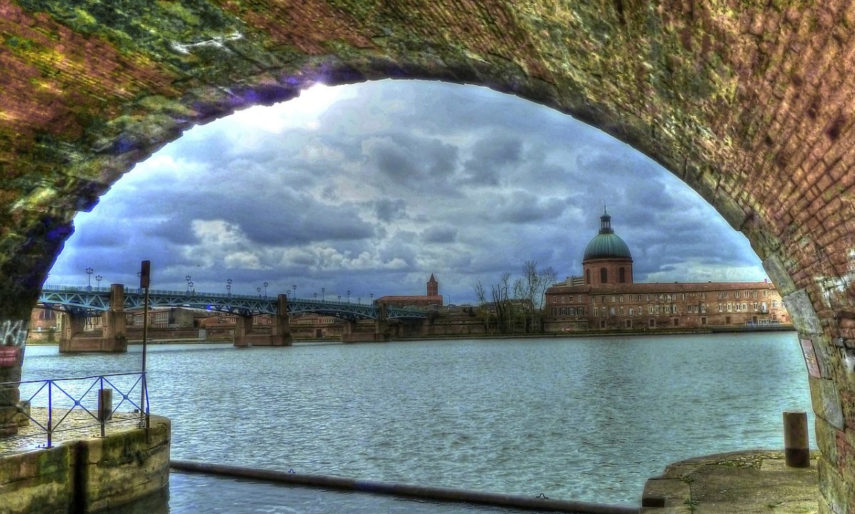La métamorphose du Parvis Brienne Saint-Pierre à Toulouse