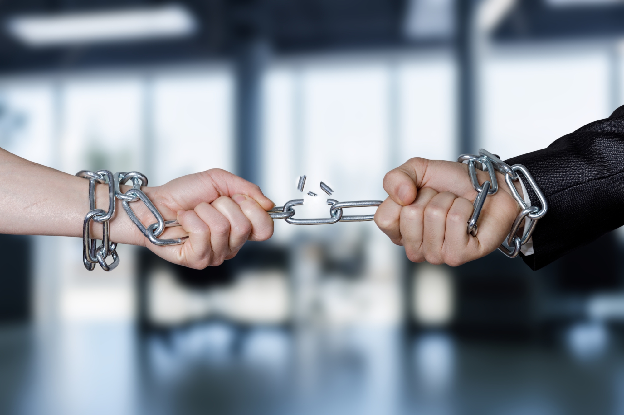 rupture d'une chaine métallique
